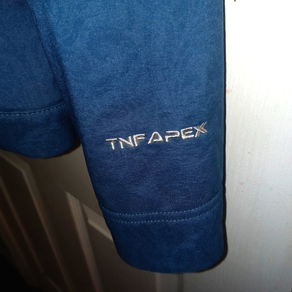 The North Face Apex Winter Coat - Picture 5 of 13